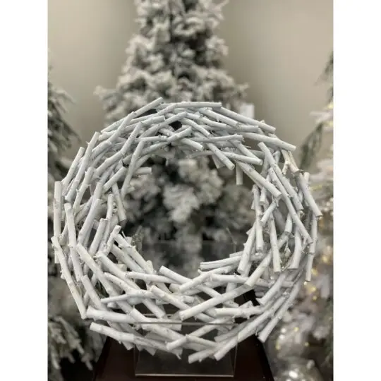 Wood 20" Wreath - White