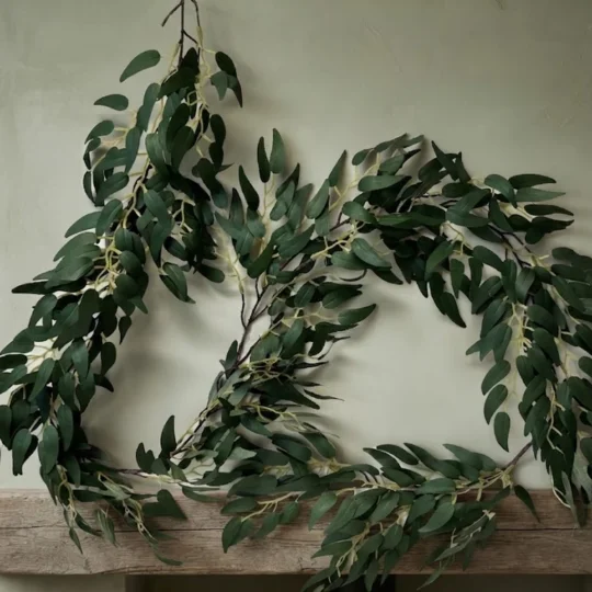 Ruscus Garland 6' - Green