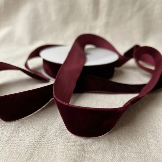 10 Yards x 1" Velvet Ribbon - Burgundy