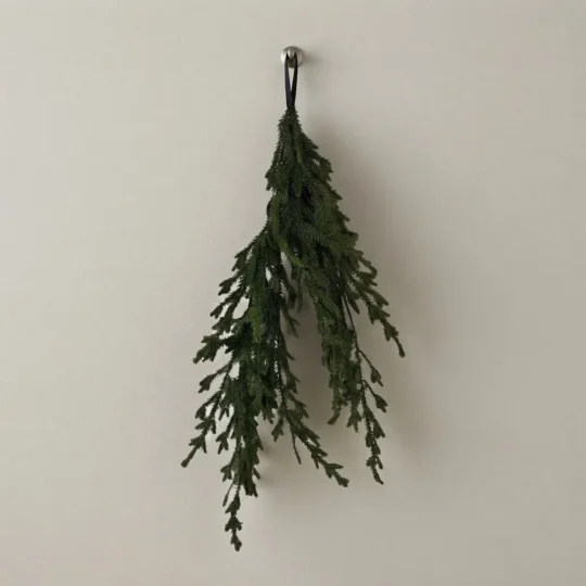 Real Touch Sitka Spruce Hanging 31" Garland - Green