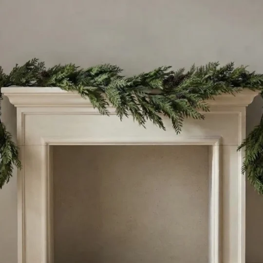 Real Touch Mountain Hemlock 6' Garland - Green